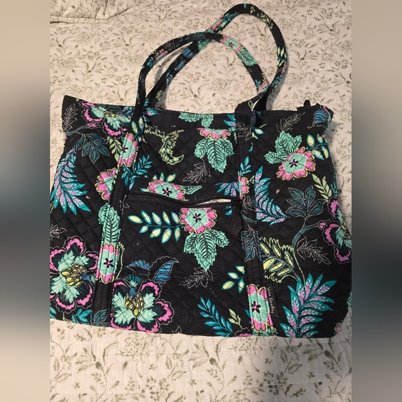 Vera Bradley Tote - Picture 1 of 2